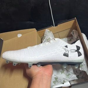 New (DS) Under Armour clutch Fit Force 3.0.